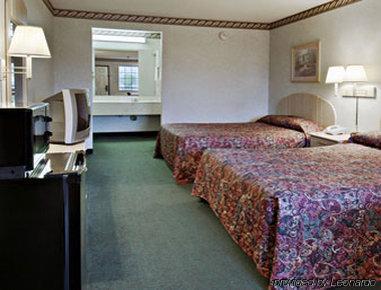 Days By Wyndham Near Fiesta Park Hotel San Antonio