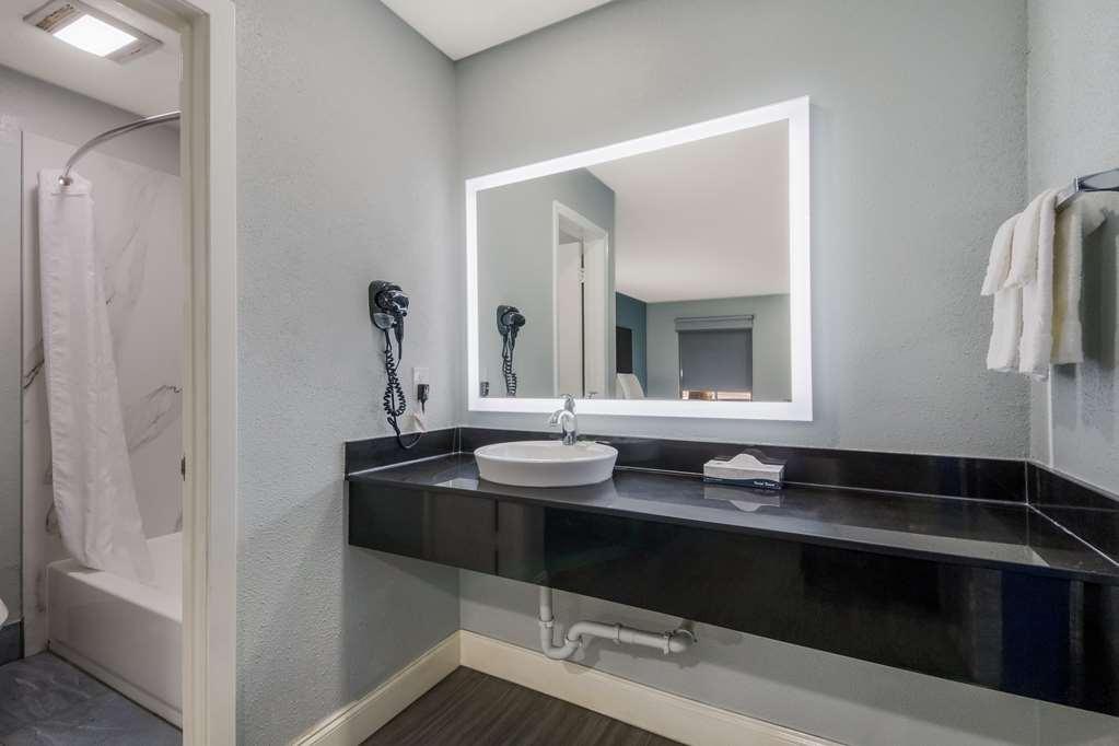 Hotel Riverwalk 3*