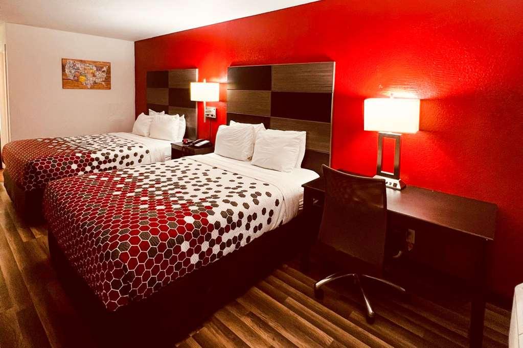 Econo & Downtown Riverwalk Area Hotel San Antonio