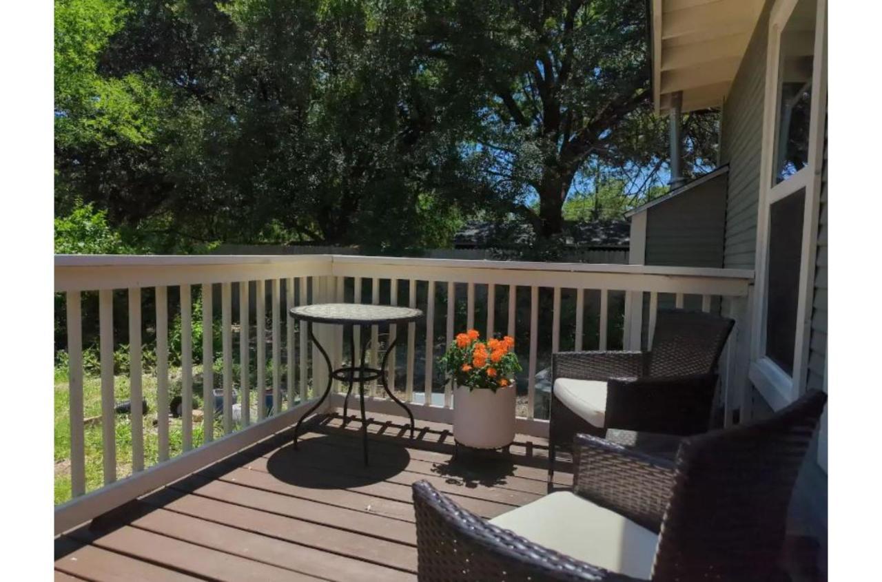 Charming Wdeck Garden