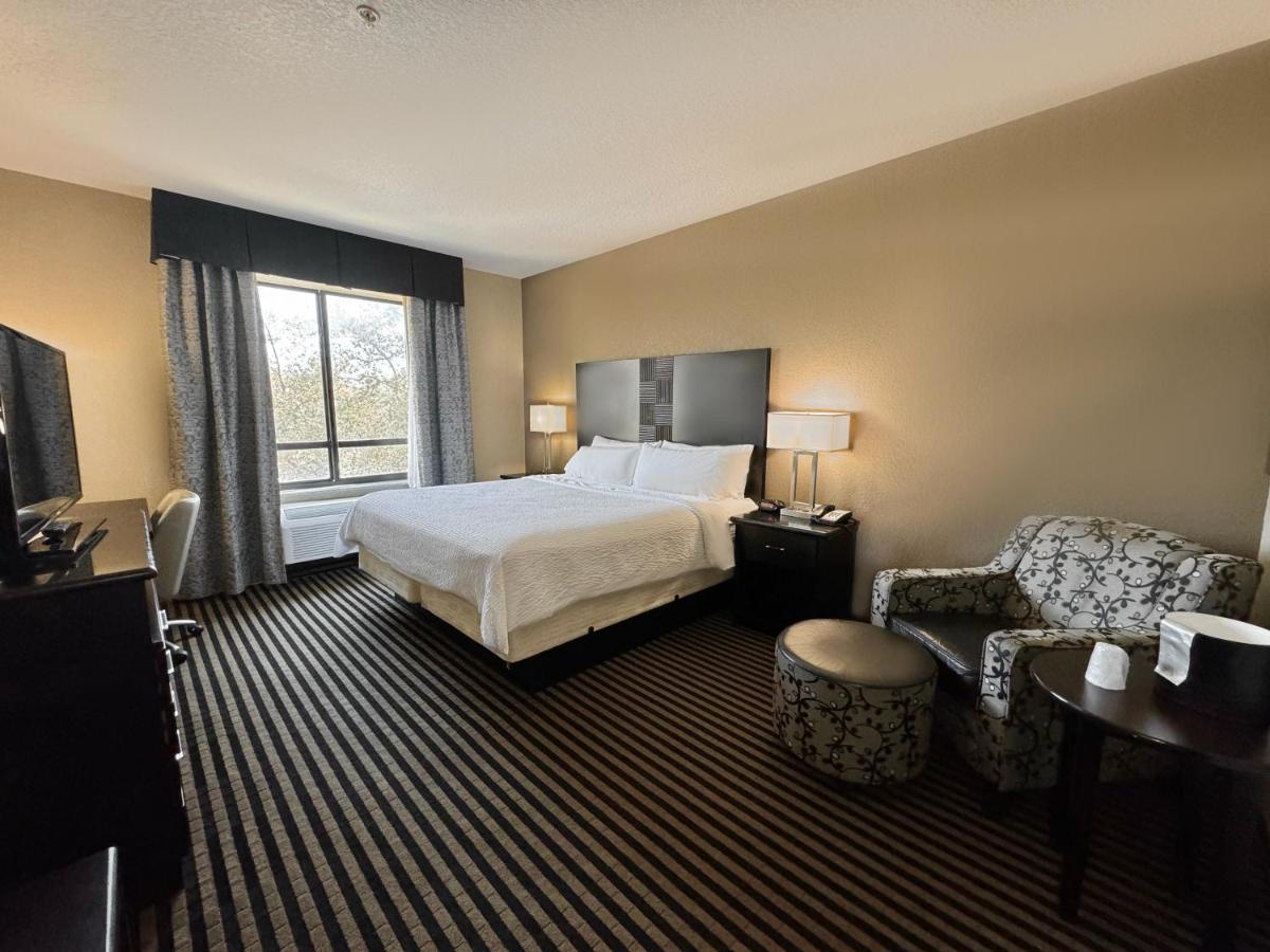 North Stone Oak Area By Ihg Hotel