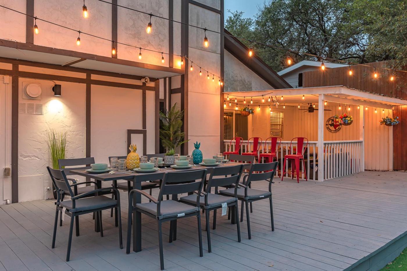 Pool, Gameroom & Minigolf Enchanting Texas Holiday home