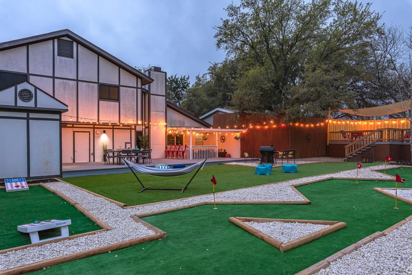 Holiday home Pool, Gameroom & Minigolf Enchanting Texas *