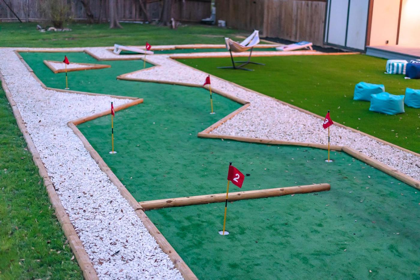 Pool, Gameroom & Minigolf Enchanting Texas * San Antonio