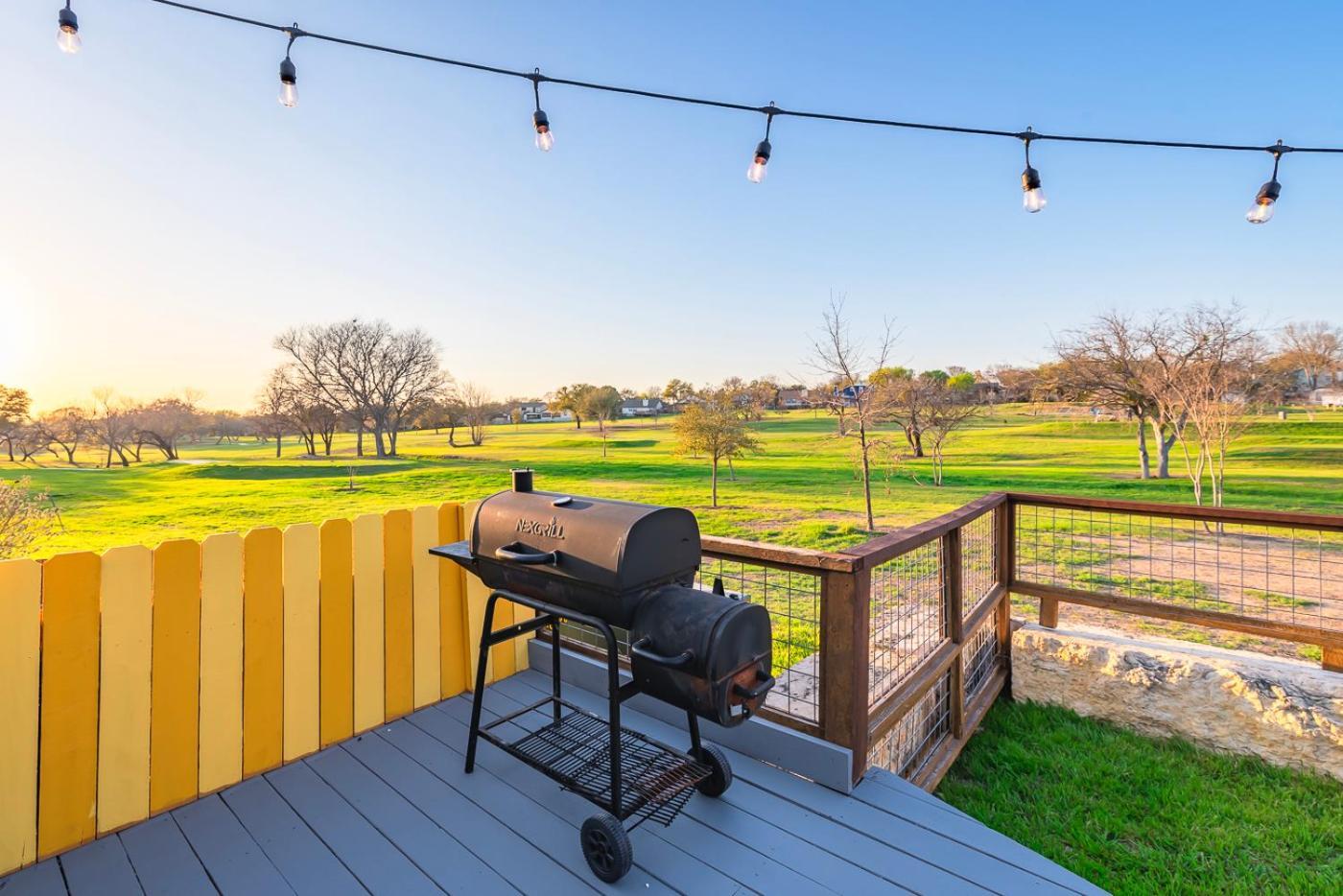 Stunning Pool Overlooking Golf Course & Game *