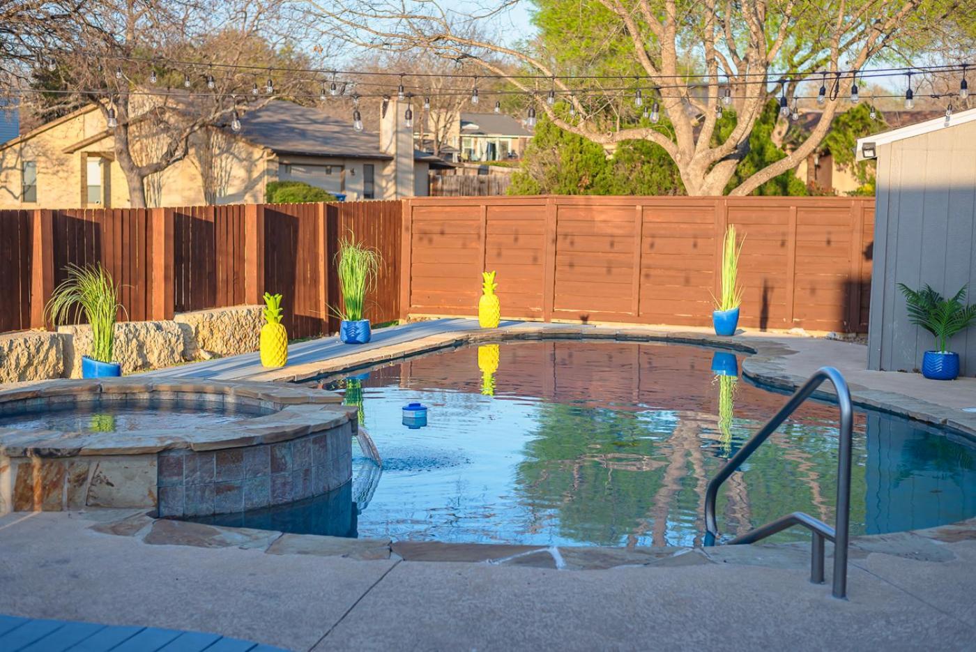 Stunning Pool Overlooking Golf Course & Game * San Antonio