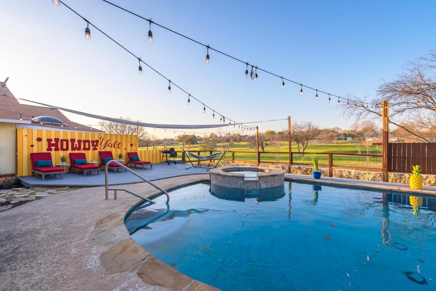 Stunning Pool Overlooking Golf Course & Game