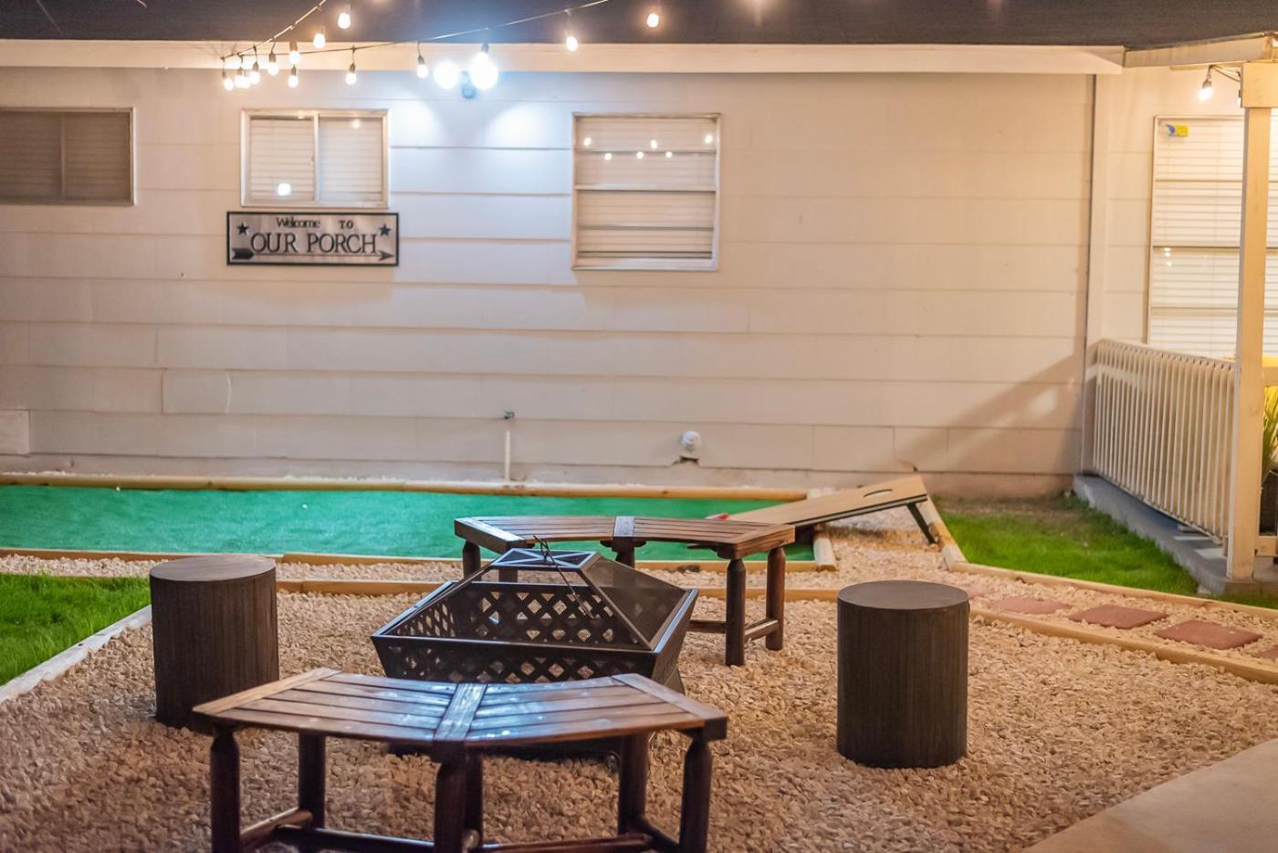 Holiday home Game Room, Pool & Fire Pit At The Medical Center *