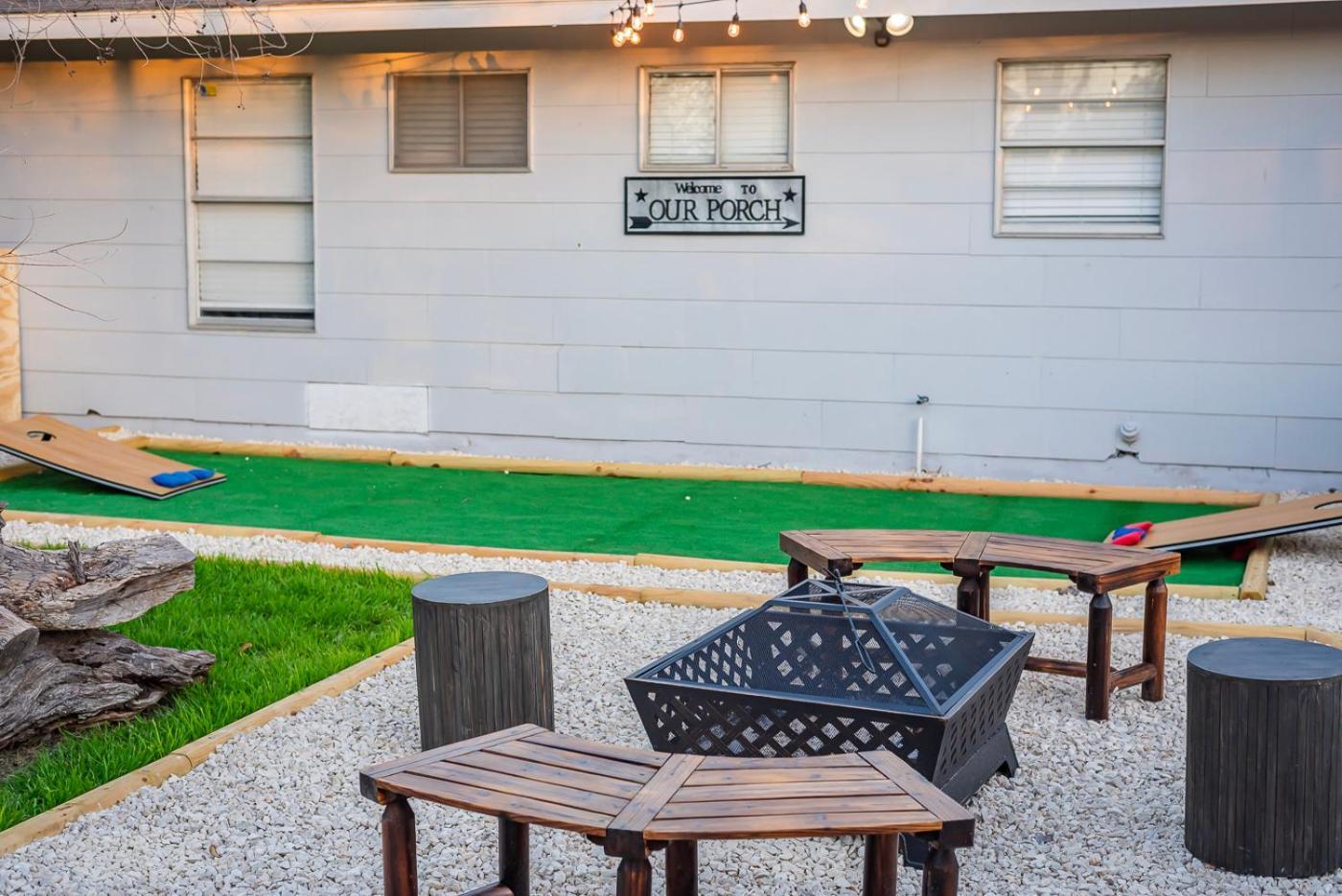 Holiday home Game Room, Pool & Fire Pit At The Medical Center *