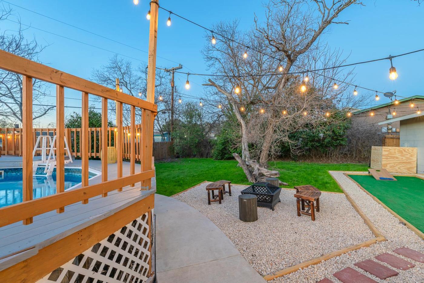 Game Room, Pool & Fire Pit At The Medical Center