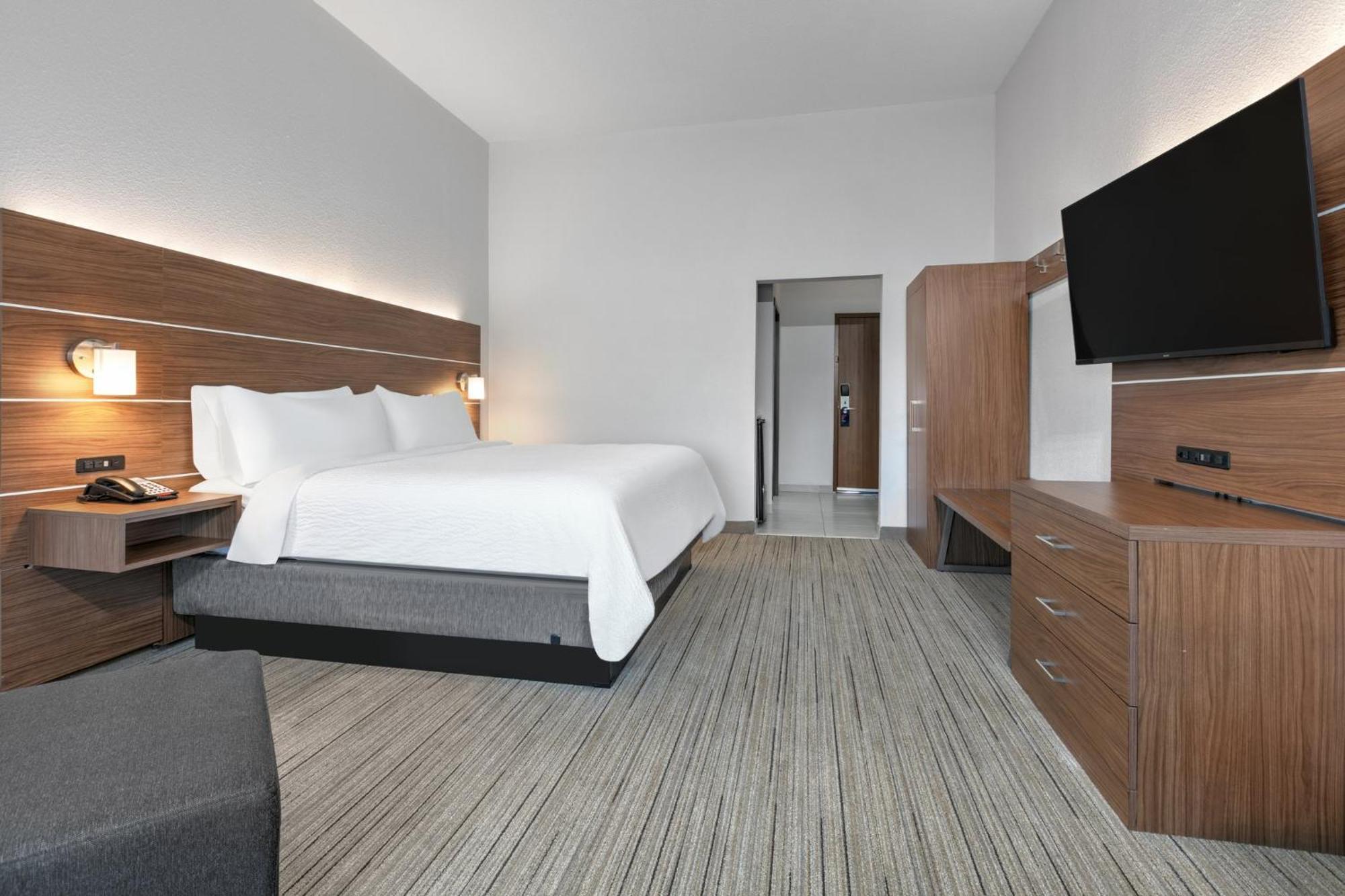 Hotel Express - East I-10 By Ihg 3*
