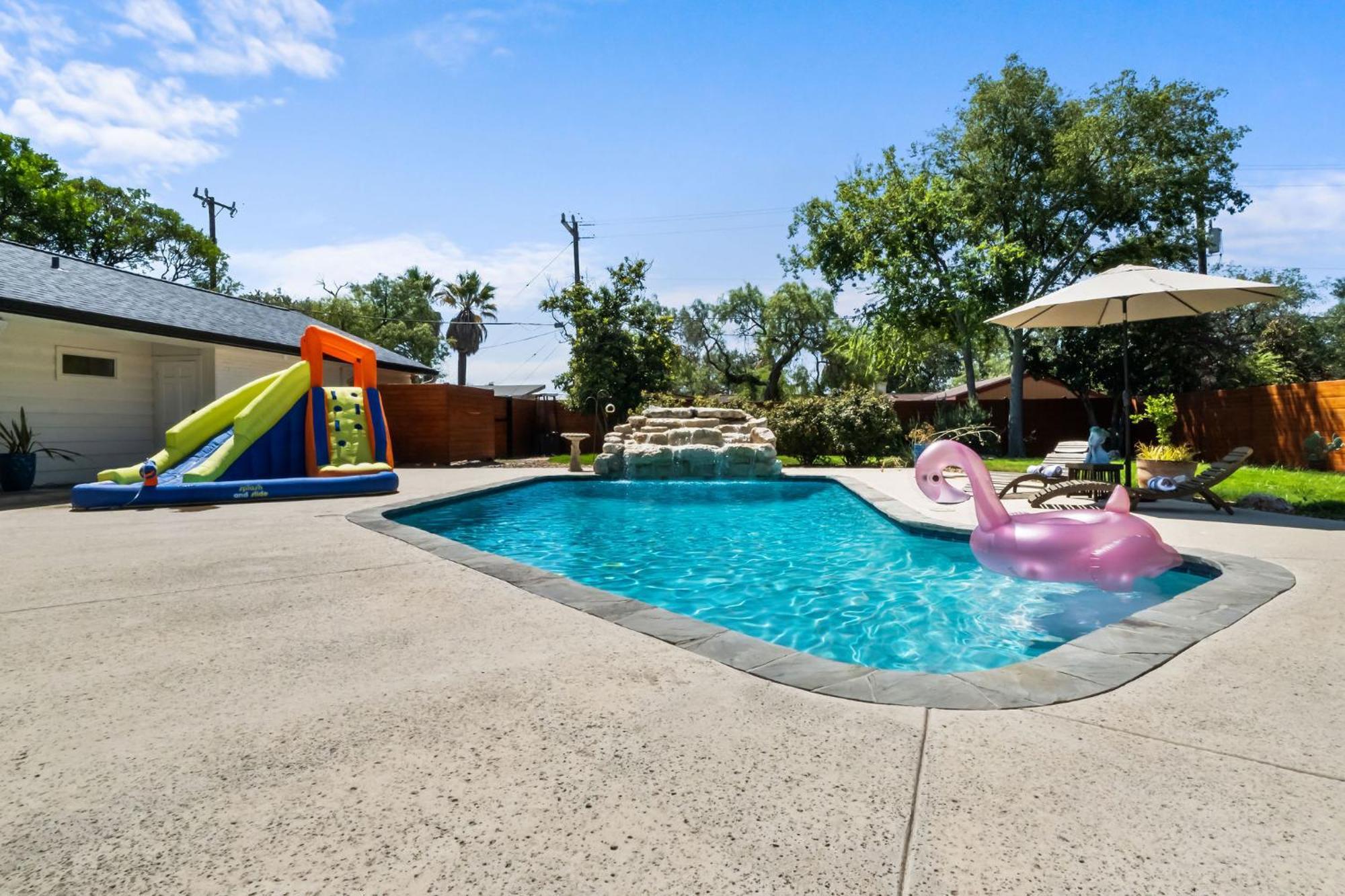 Holiday home *new* Casa Azul-4b4b Upscale Oasis-pool