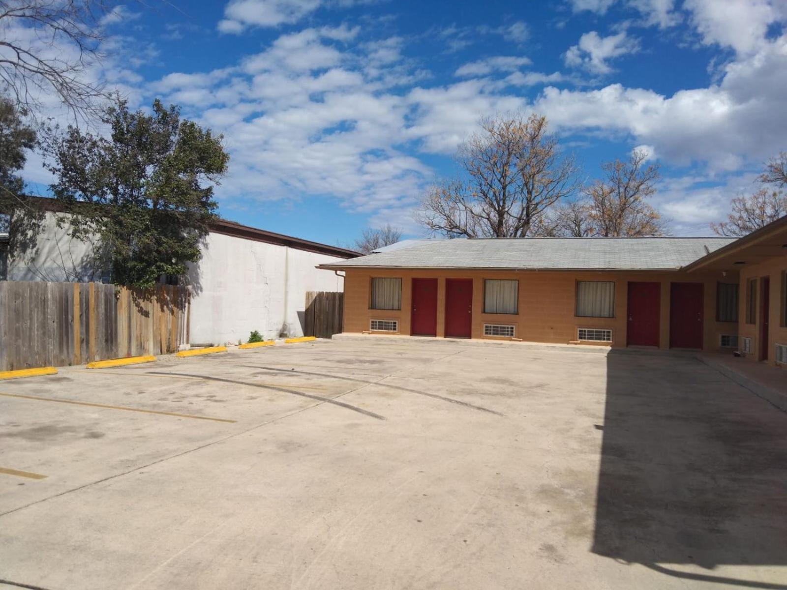 Motel American