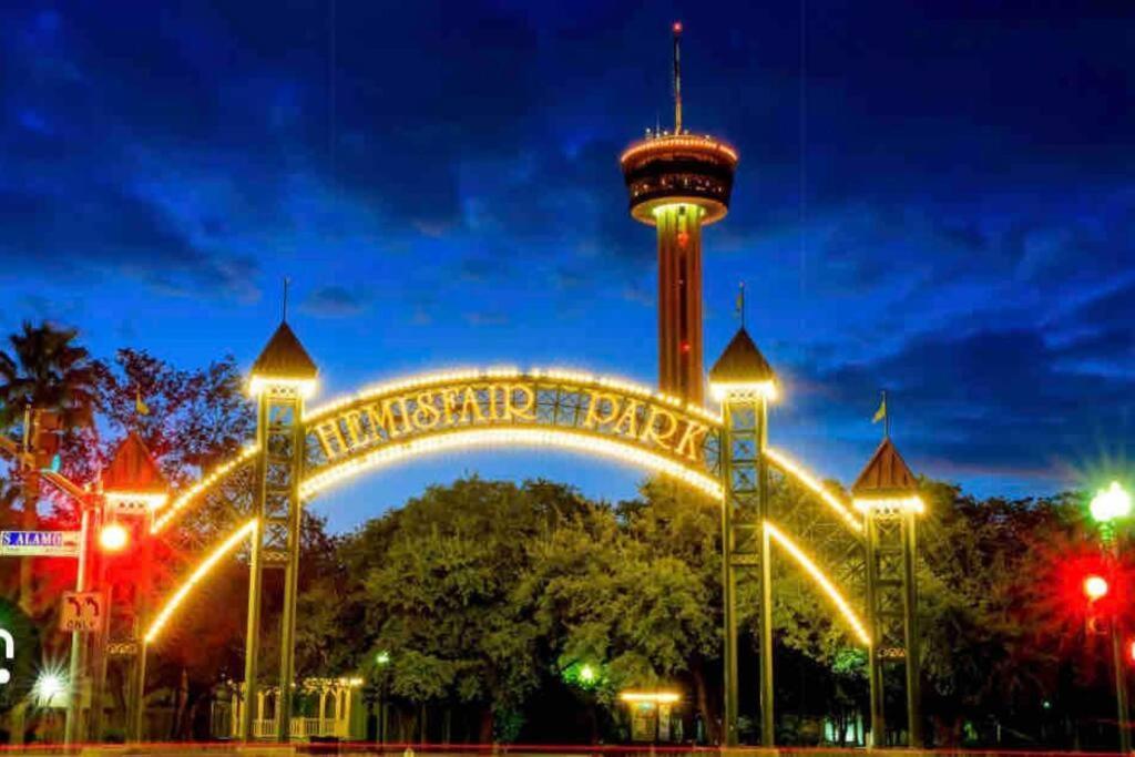 Downtown Sa Cozy & 2 Bedroom * San Antonio