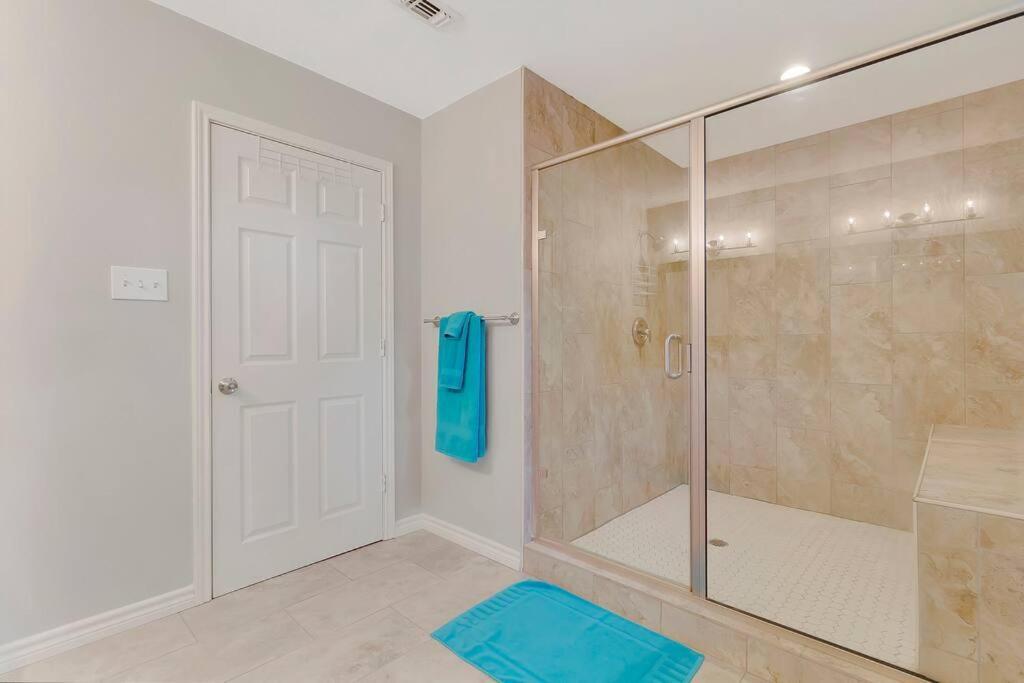 Luxurious With Private Game - Your Ultimate Retreat For Fun And Relaxation! San Antonio