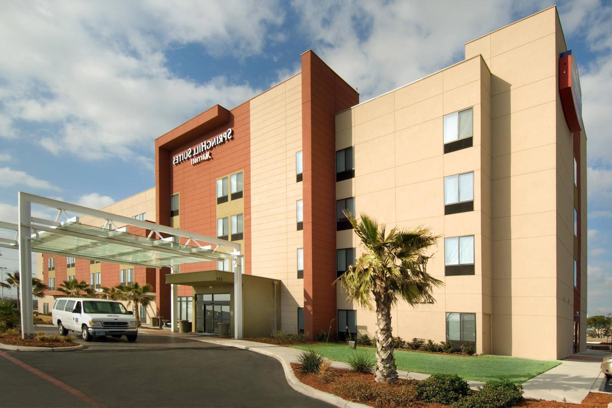 Springhill By Marriott Airport 3*