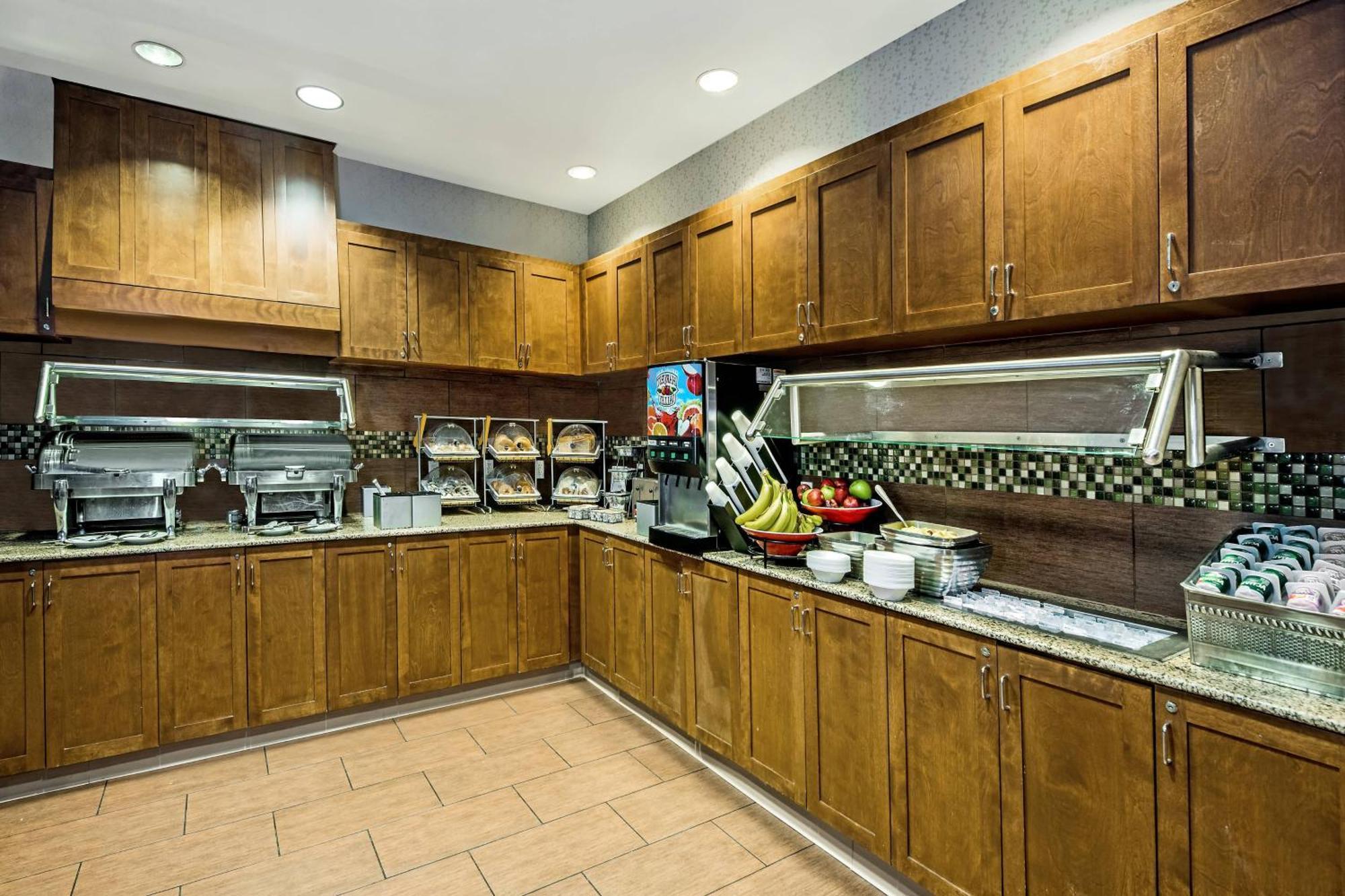 By Marriott Seaworld / Lackland 3* San Antonio