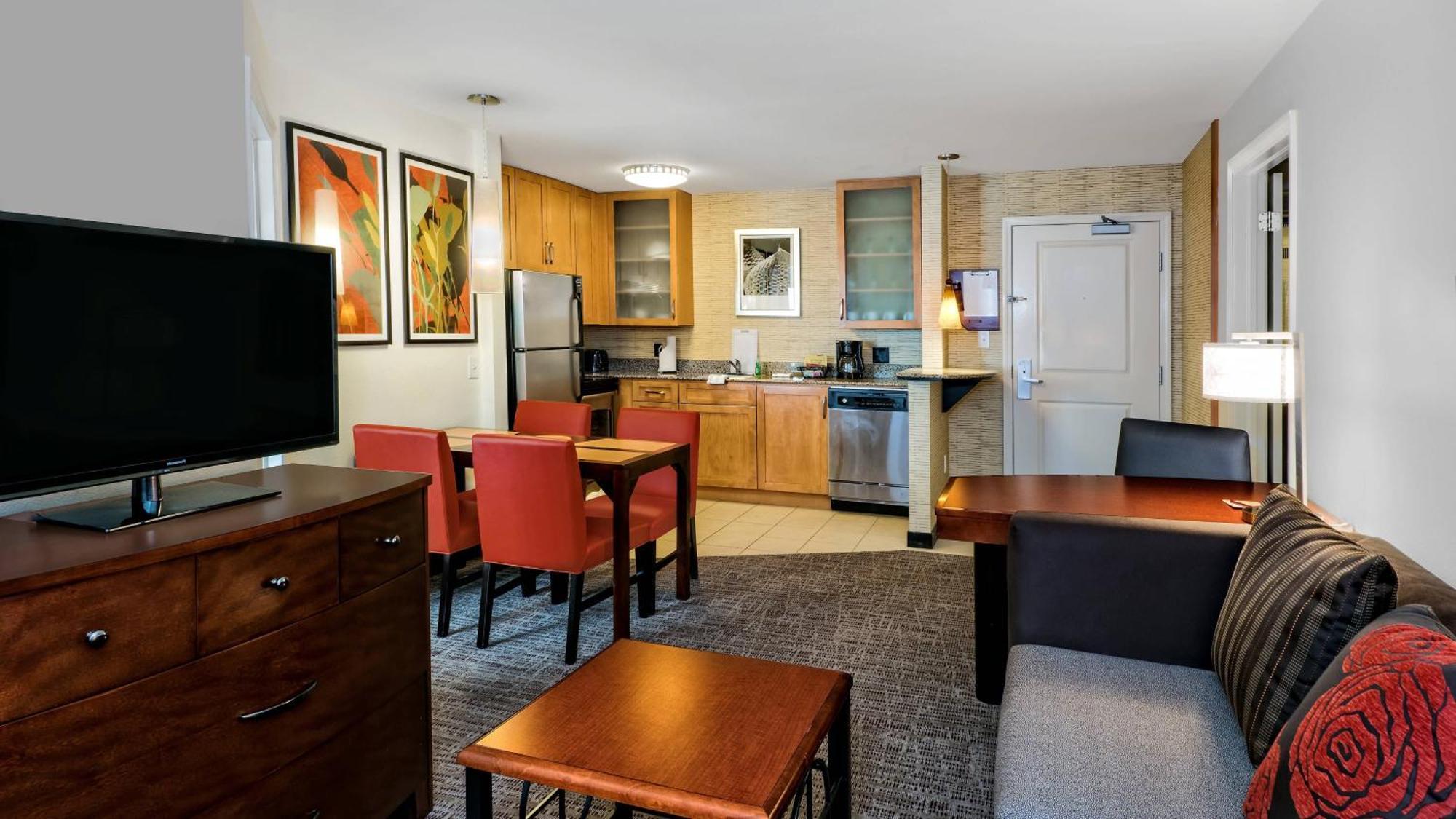 By Marriott Seaworld / Lackland San Antonio