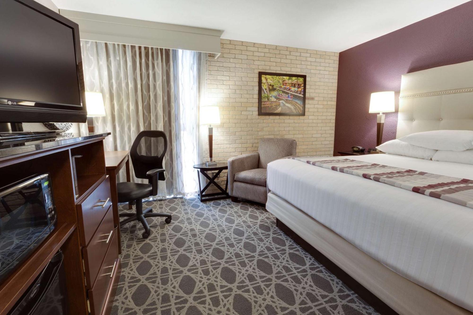 Hotel Drury & Northeast 3*