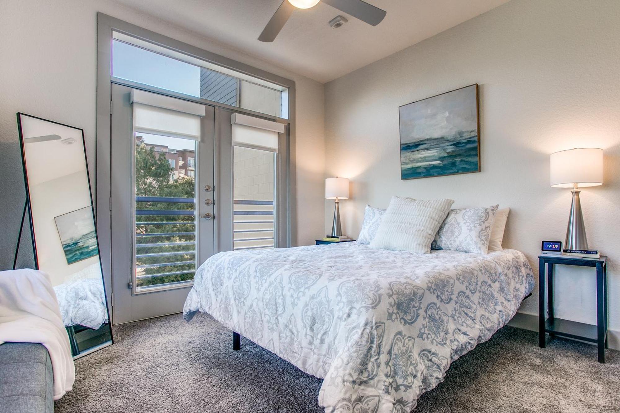 Luxury Facing Riverwalk Free Parking Pet Friendly Centrally Located San Antonio