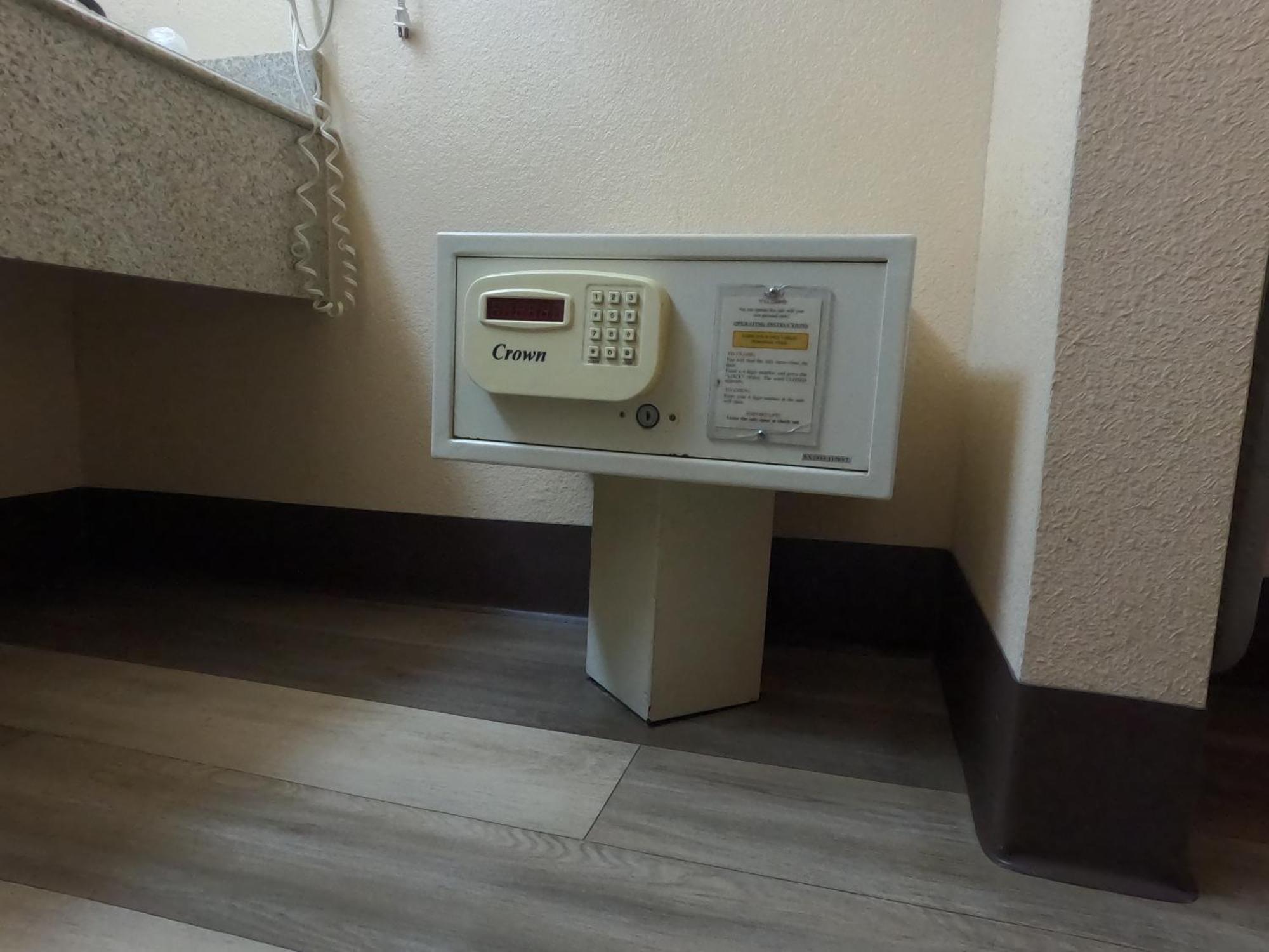 Econo & Downtown Northeast Near Fort Sam Houston Hotel 2*