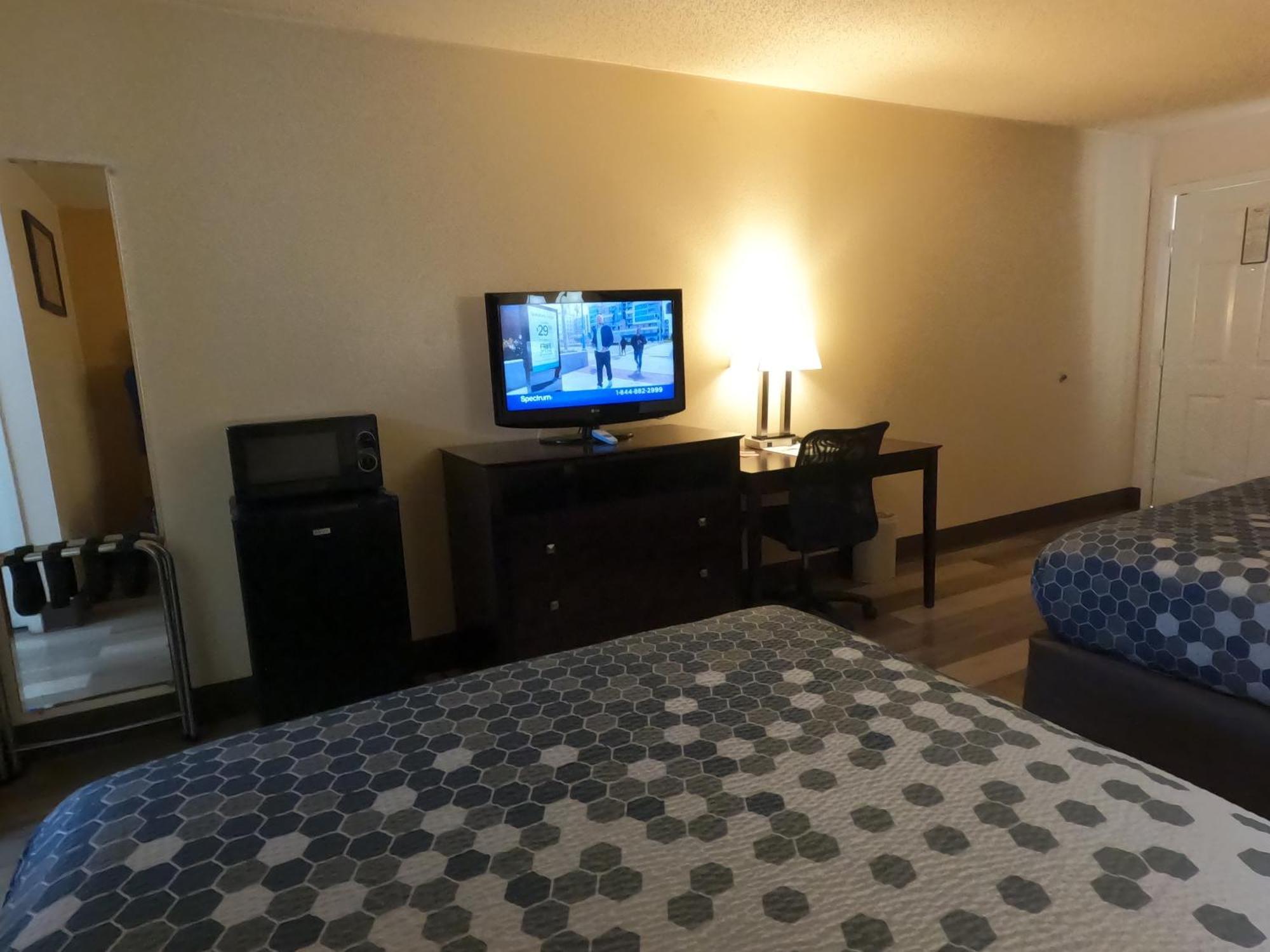 Econo & Downtown Northeast Near Fort Sam Houston Hotel