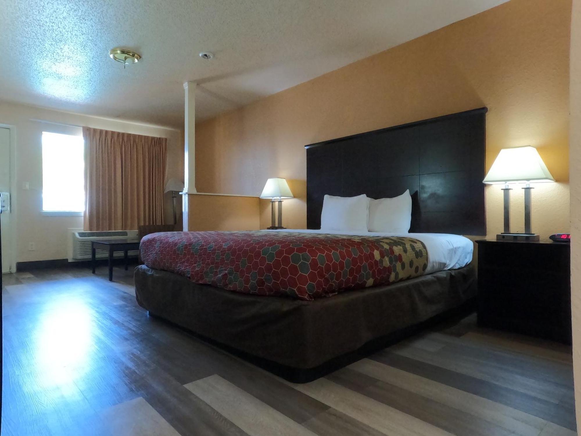 Econo & Downtown Northeast Near Fort Sam Houston Hotel San Antonio