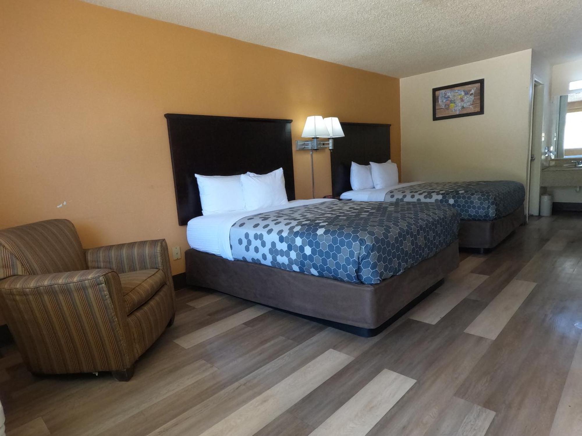 Econo & Downtown Northeast Near Fort Sam Houston Hotel 2*