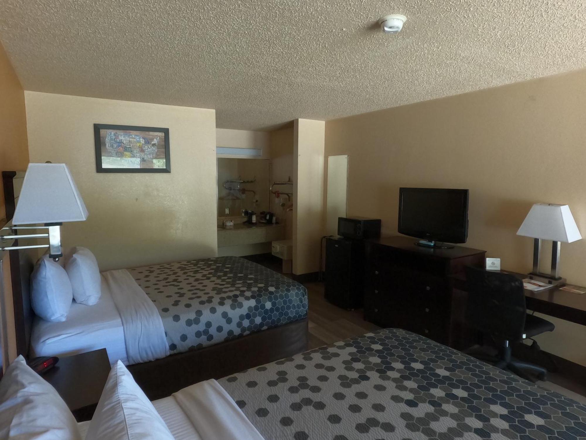 Econo & Downtown Northeast Near Fort Sam Houston Hotel