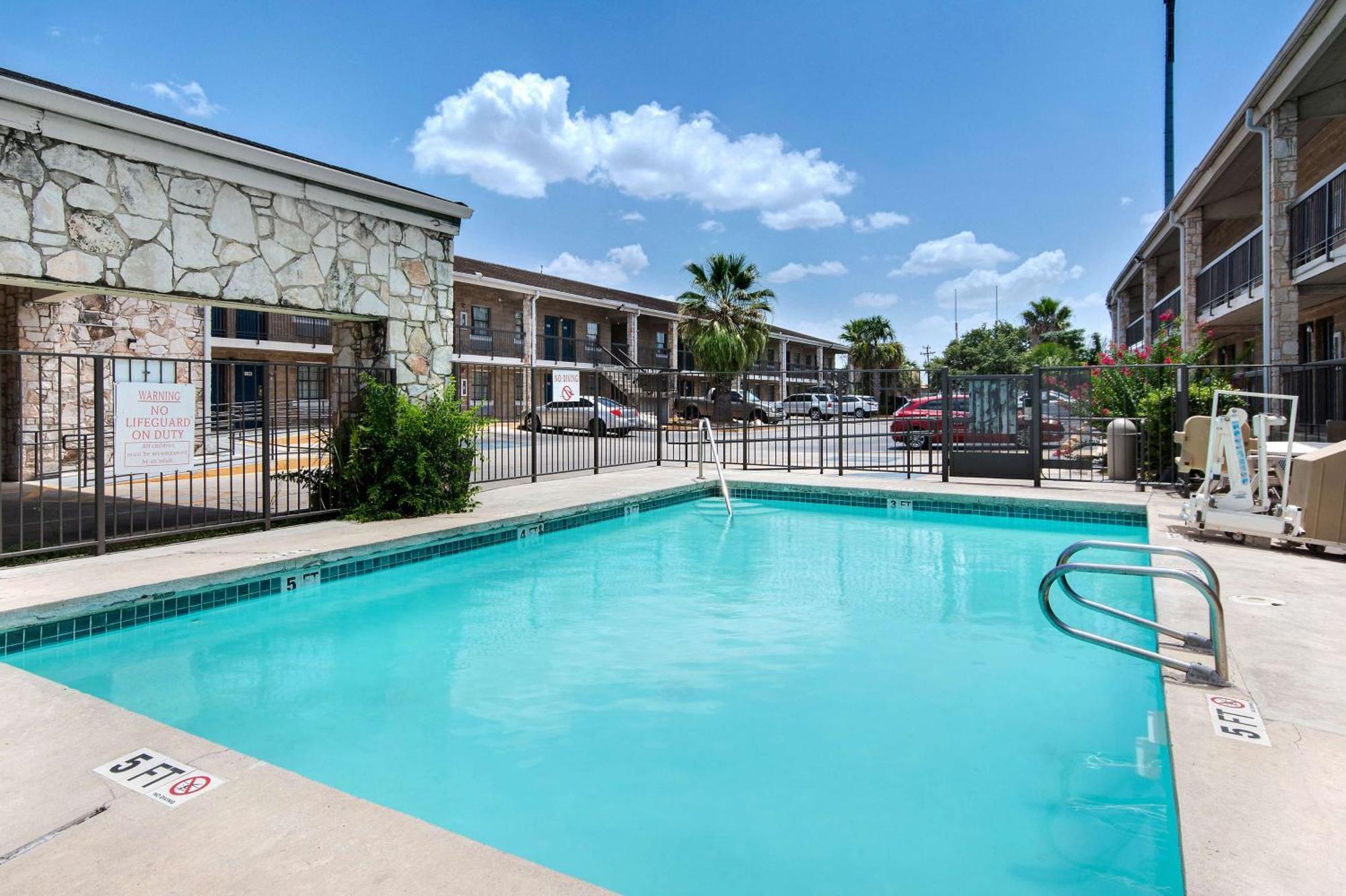 6-san Antonio, Tx - Northwest Medical Center Hotel 2*