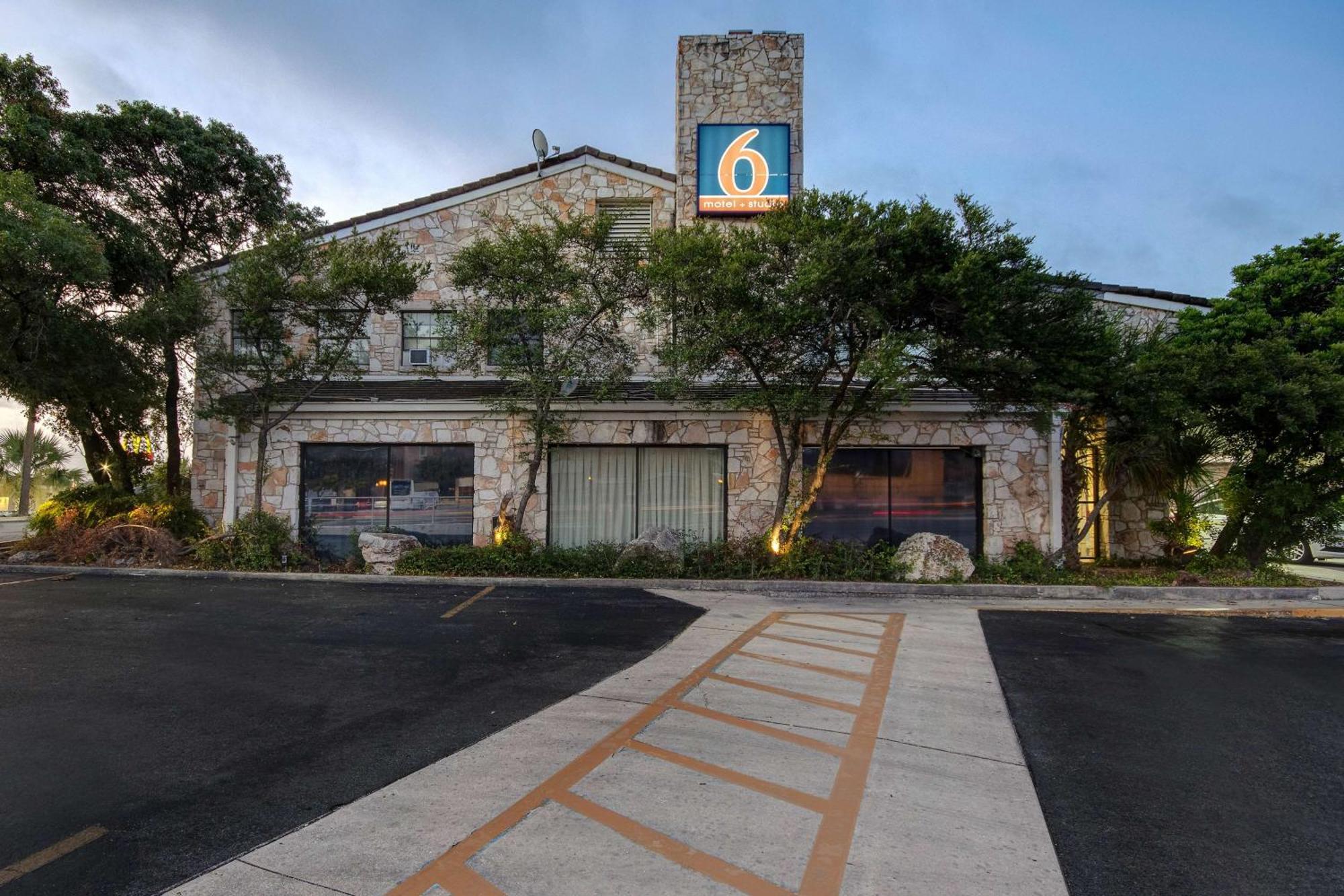 6-san Antonio, Tx - Northwest Medical Center Hotel 2*