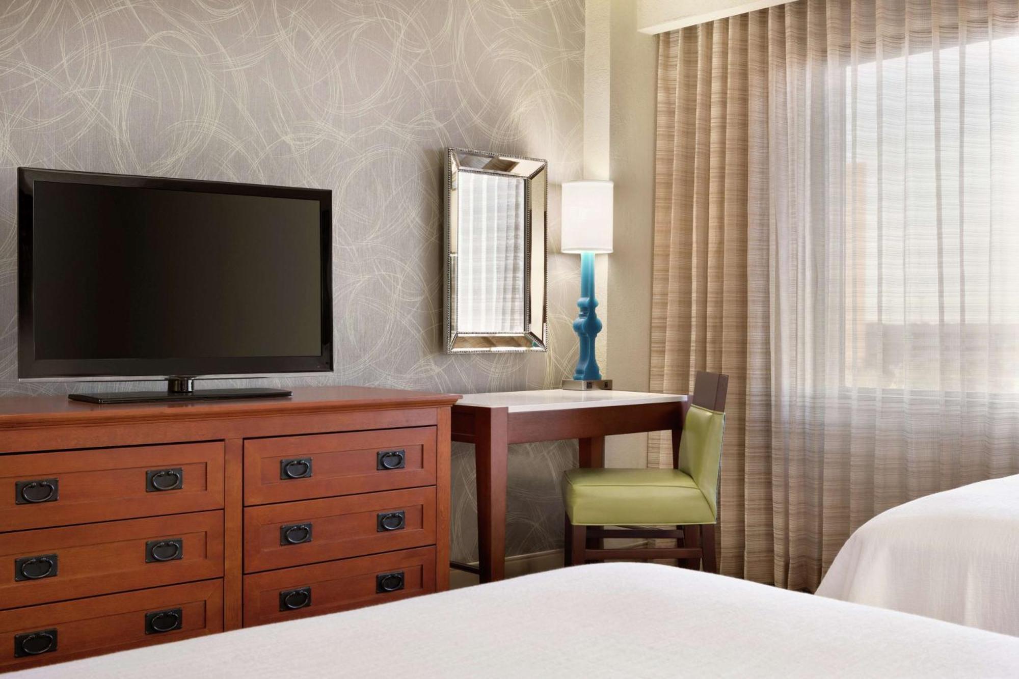 Hotel Embassy Airport San Antonio