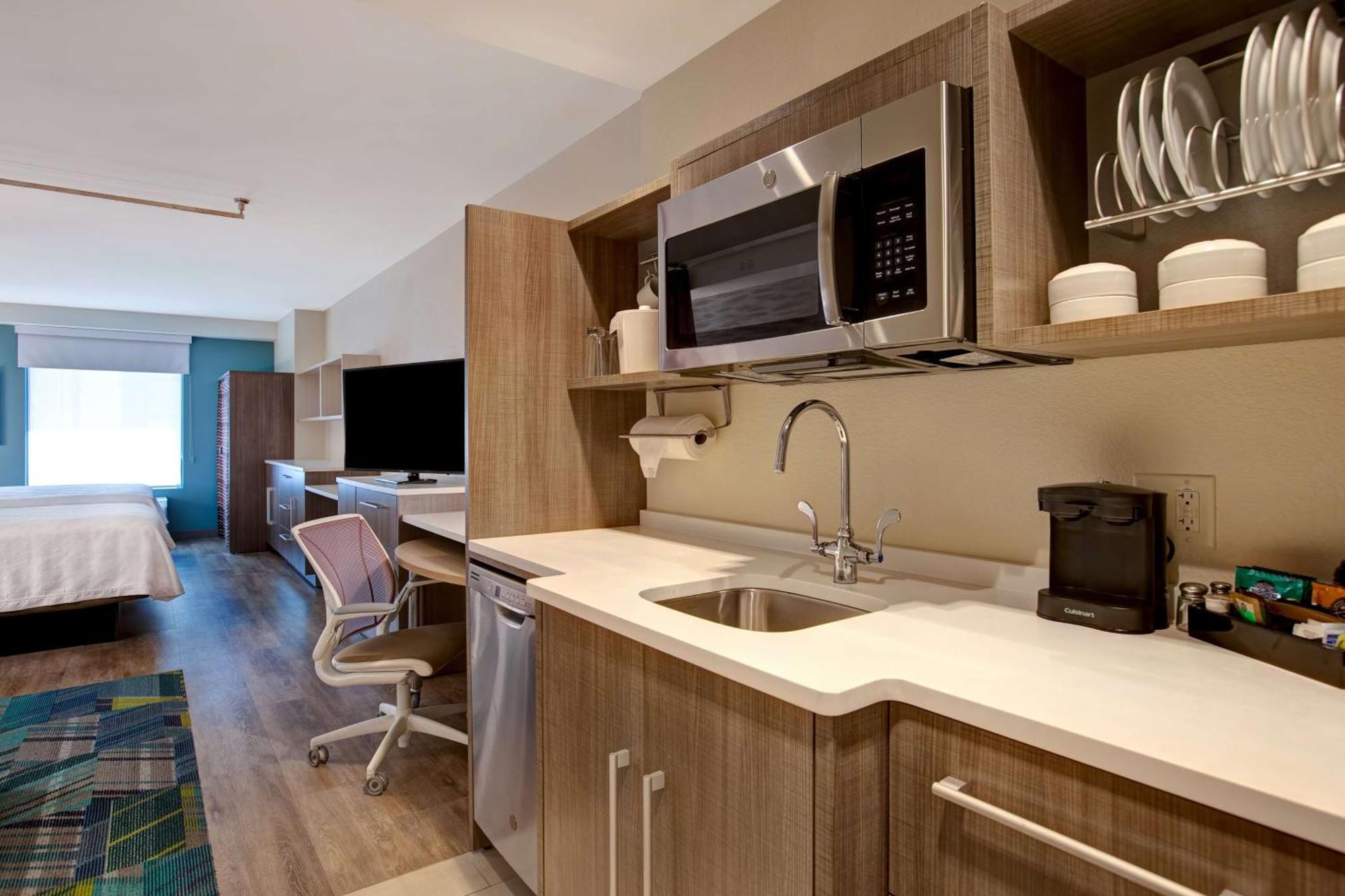 Hotel Home2 By Hilton On The Riverwalk 3*