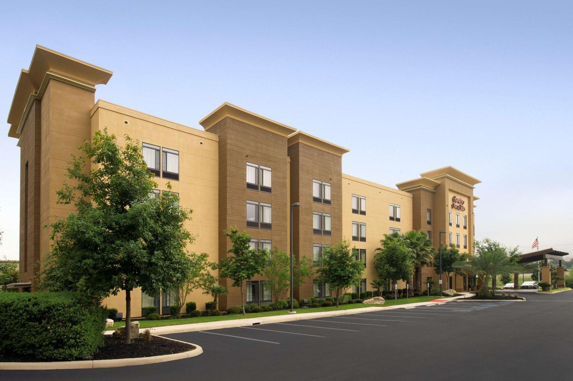 Hotel Hampton & Northwest/medical Center 3*