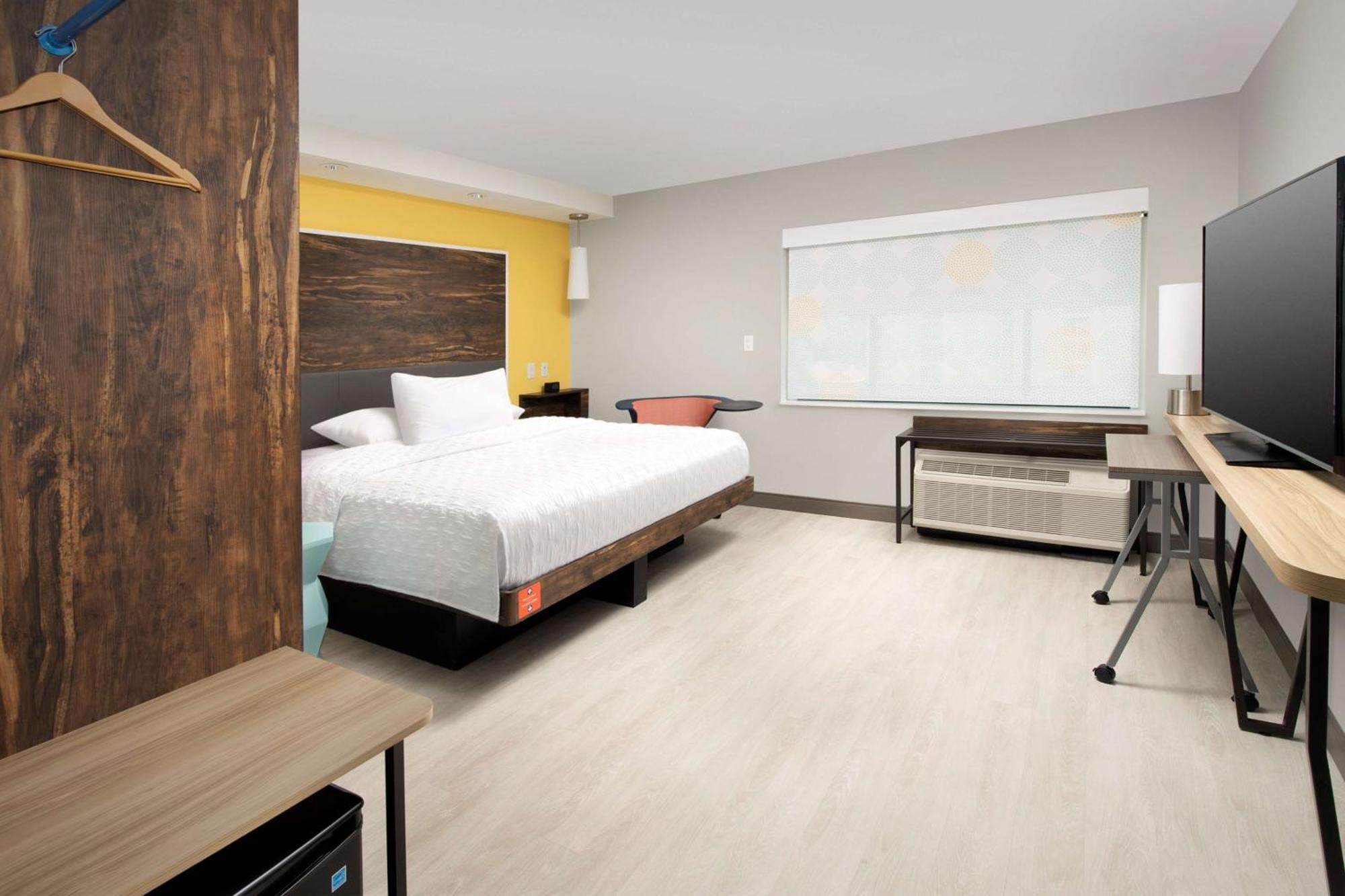 Hotel Tru By Hilton Downtown Riverwalk 3*