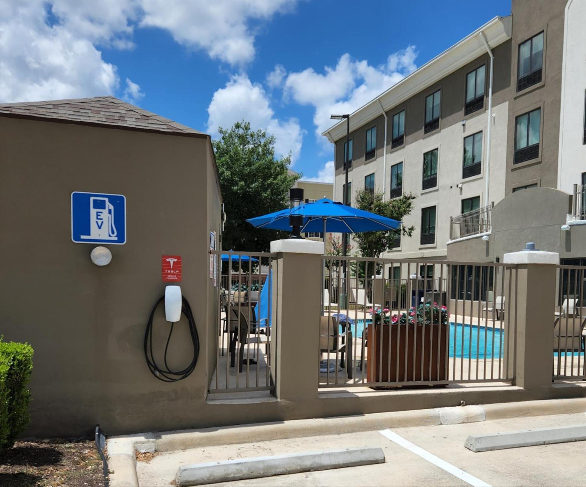 Express & Nw Near Seaworld By Ihg Hotel San Antonio