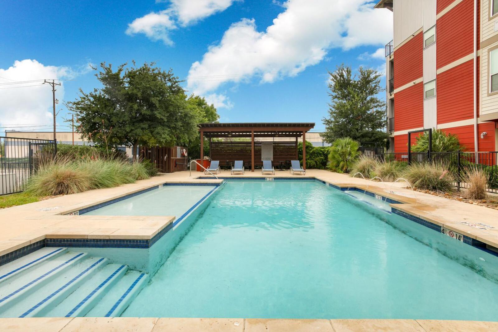 Private 2br Apt Downtown By Riverwalk *