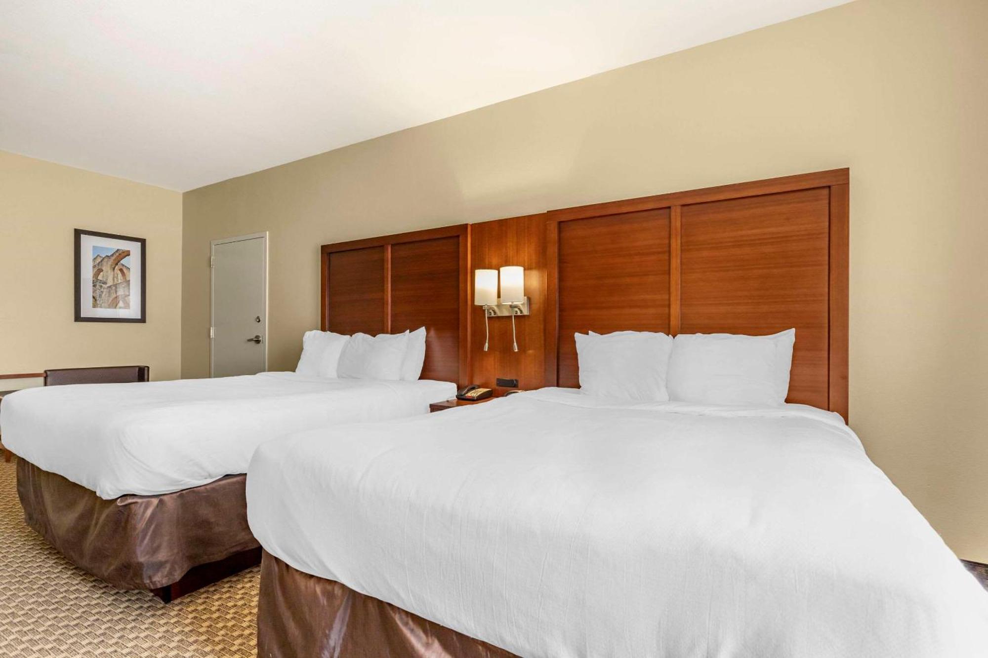 Comfort Medical Center Near Six Flags Hotel San Antonio