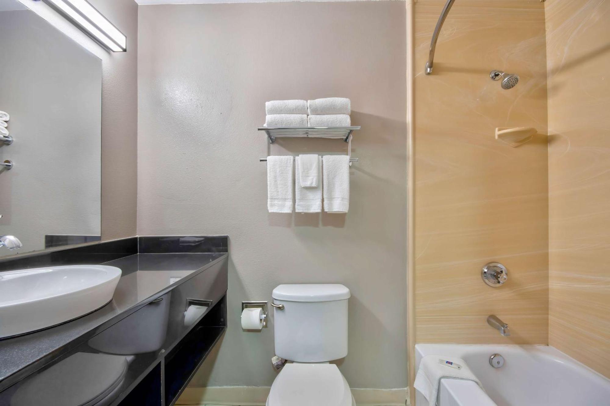 Hotel Studio 6-san Antonio, Tx - Six Flags San Antonio