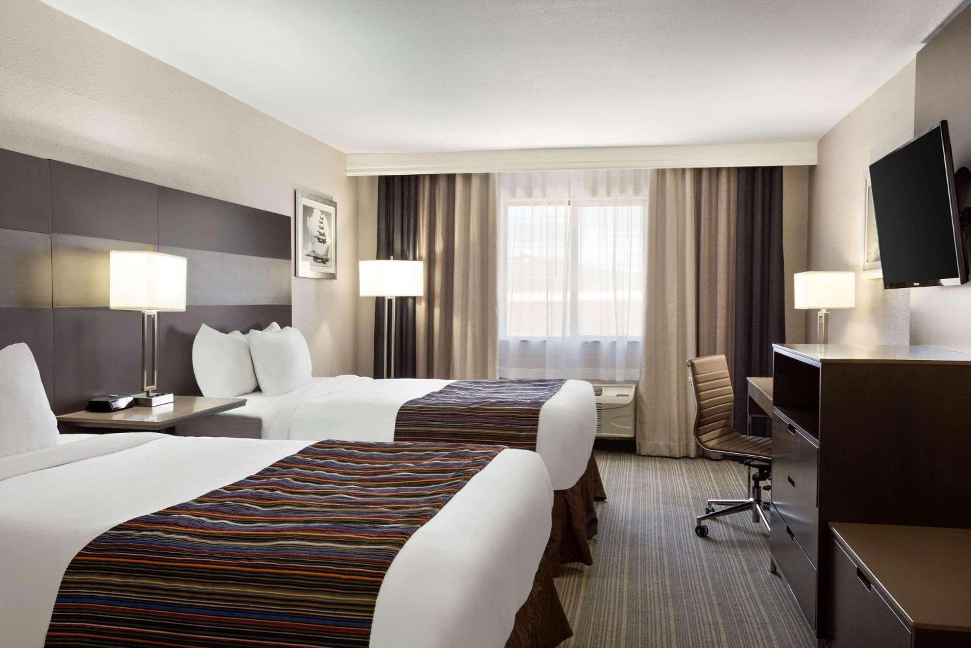 Country & By Radisson, Lackland Afb , Tx