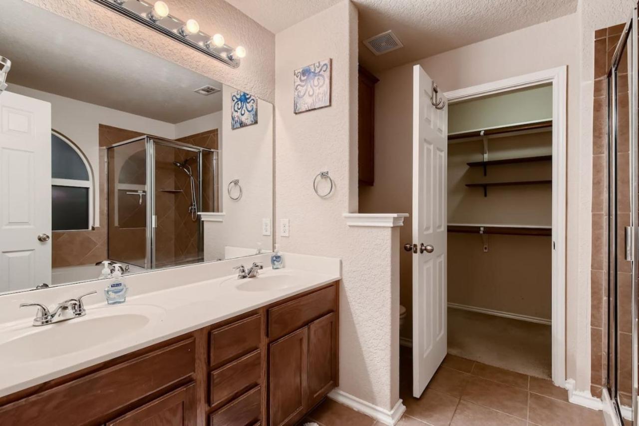 Lxry 4 Bedroom Heated Pool, Spa, Near Attrns