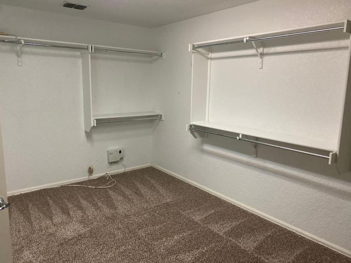 Villa Lush, Spacious 5-bdr Near Attrns San Antonio