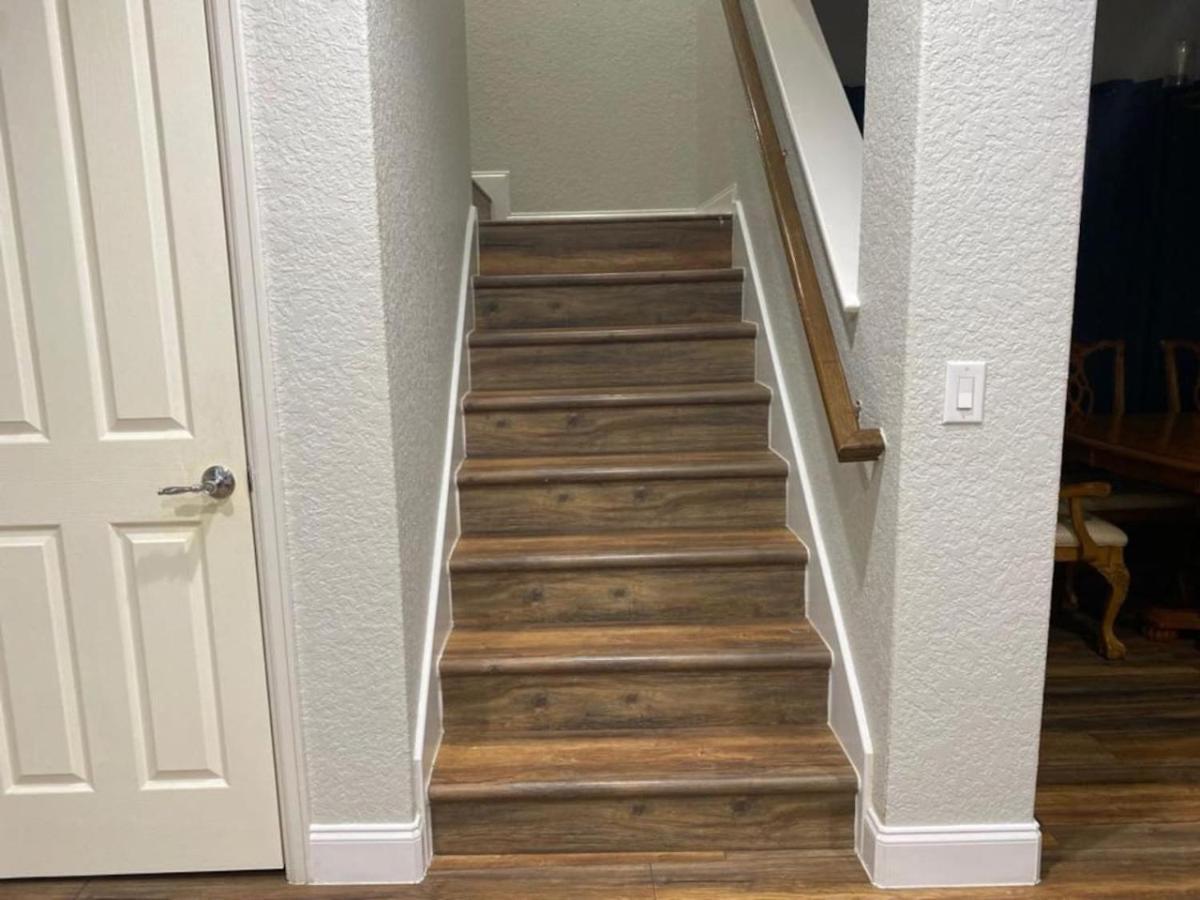 Lush, Spacious 5-bdr Near Attrns San Antonio