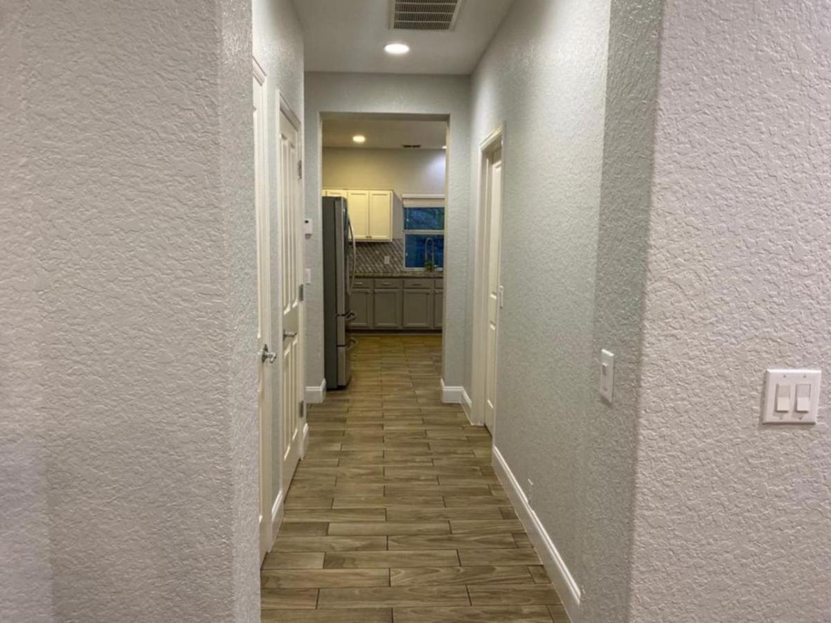 Lush, Spacious 5-bdr Near Attrns * San Antonio