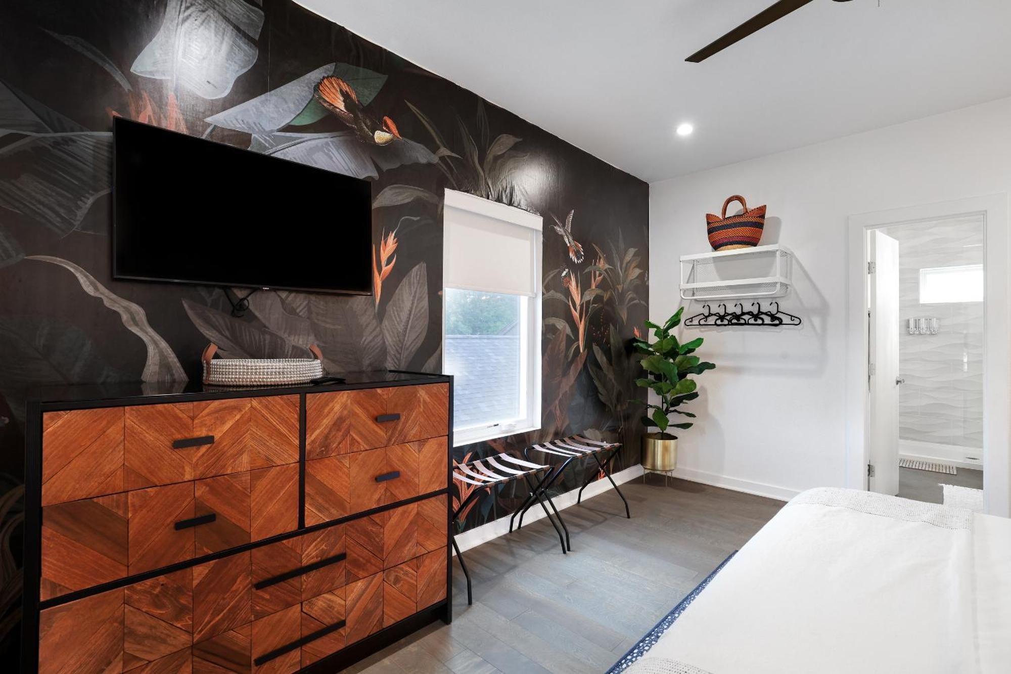 Modern Sa Nr Dt River Walk Alamo Wifi Holiday home San Antonio