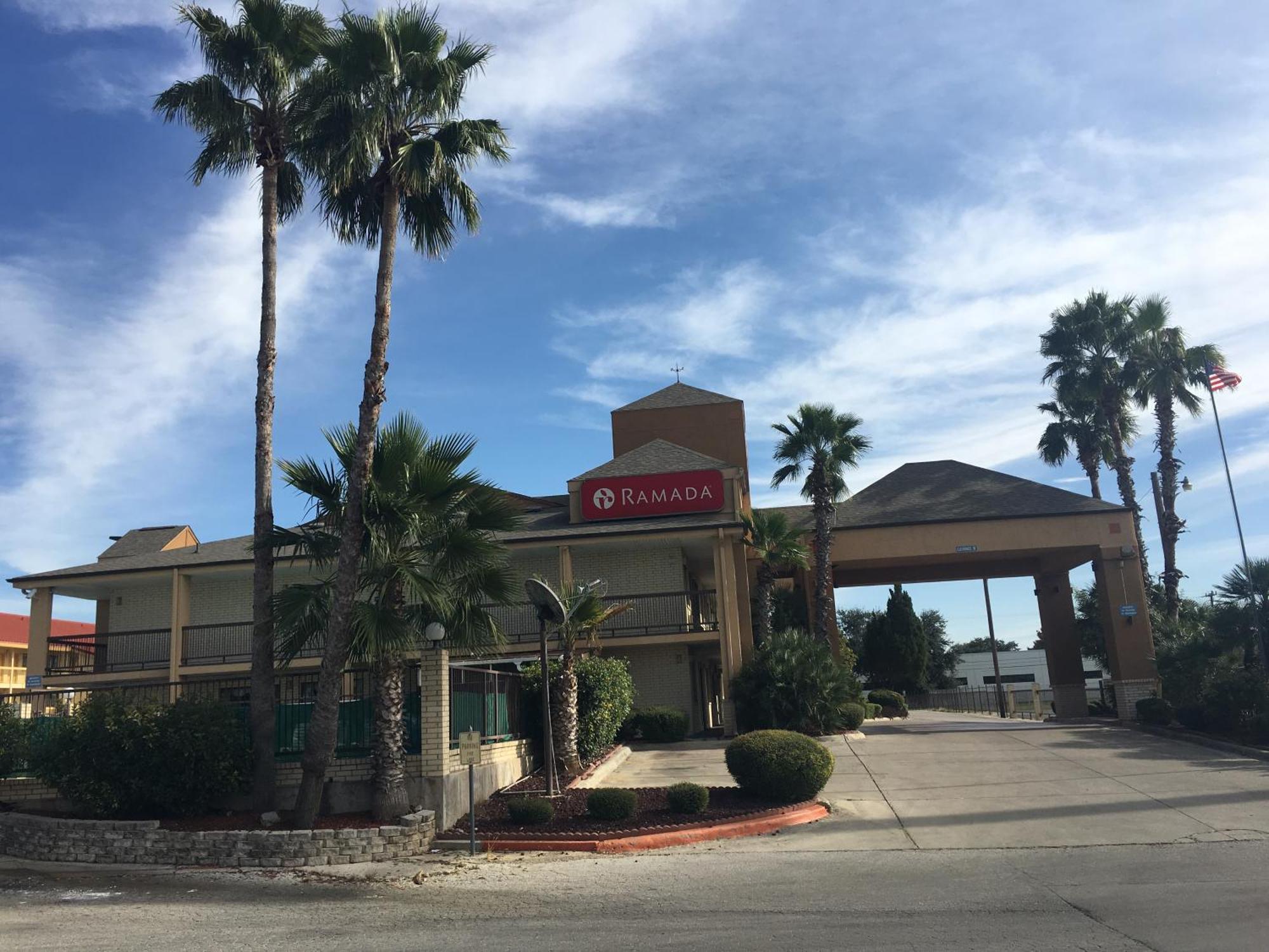 Hotel Ramada By Wyndham Near Seaworld - Lackland Afb San Antonio