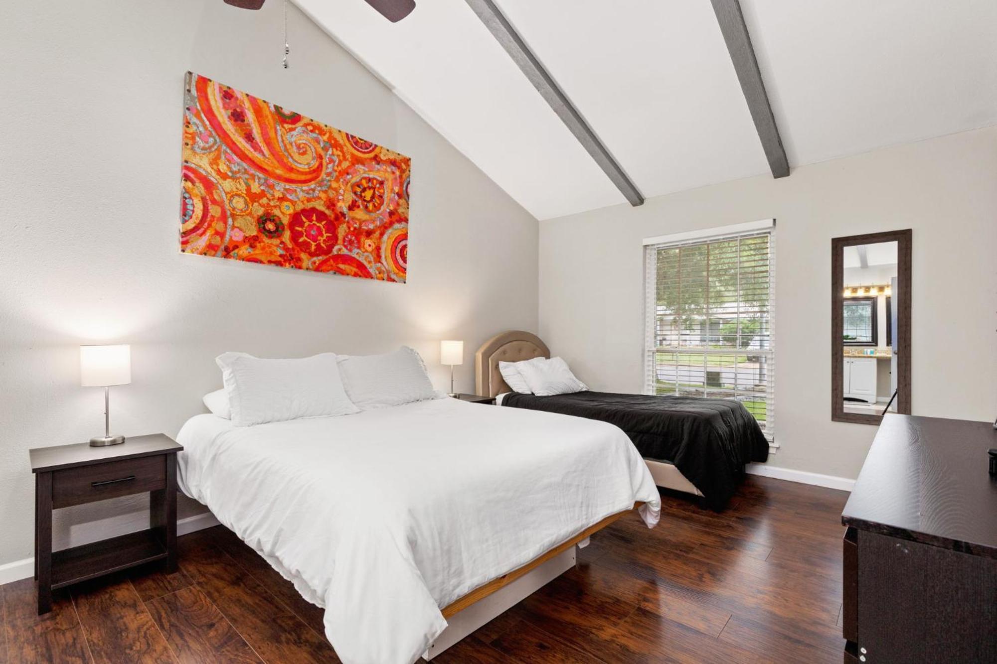 Holiday home Spacious 4 Bedroom With Pool-minutes To Seaworld! San Antonio