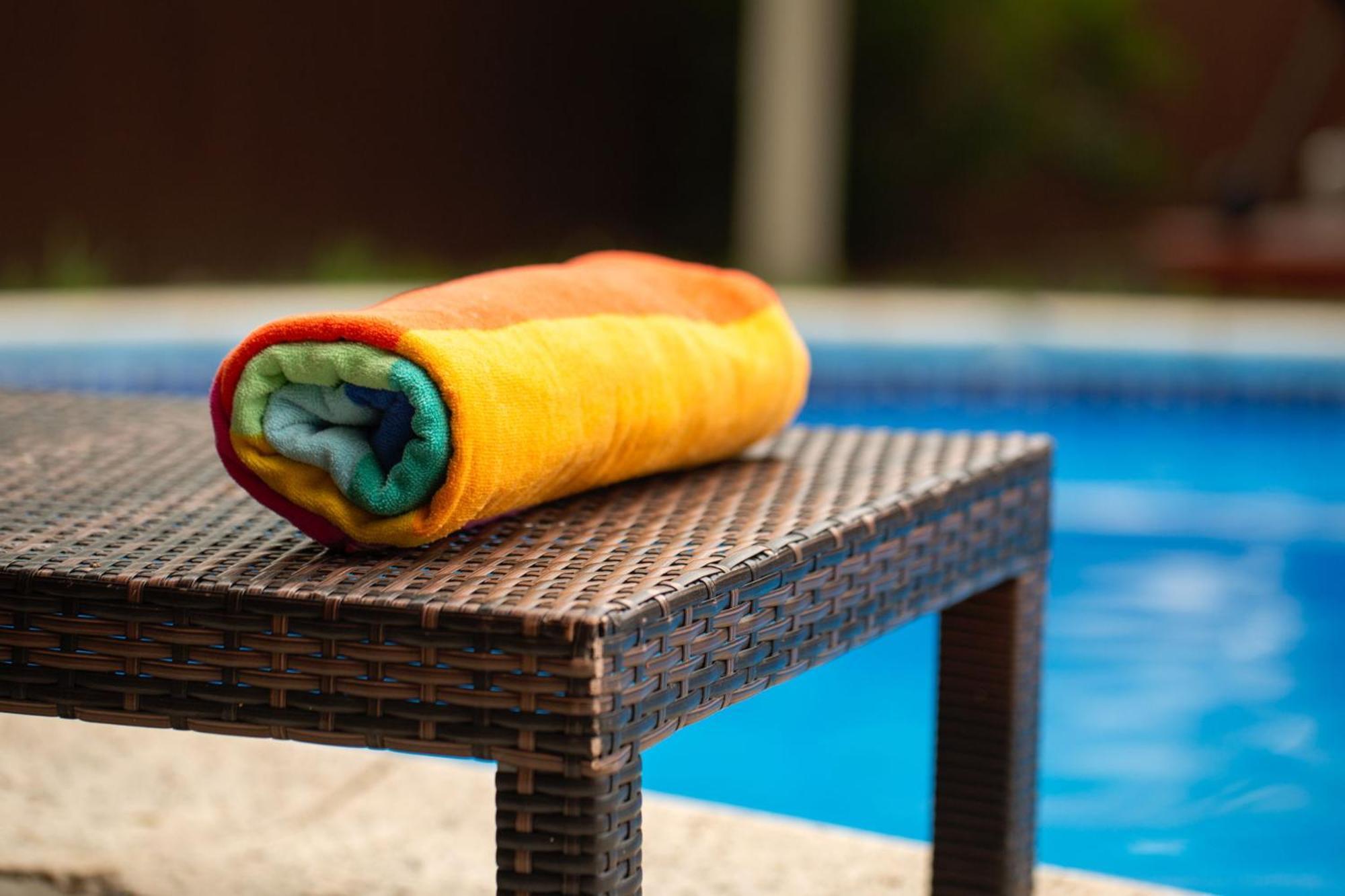Spacious 4 Bedroom With Pool-minutes To Seaworld!