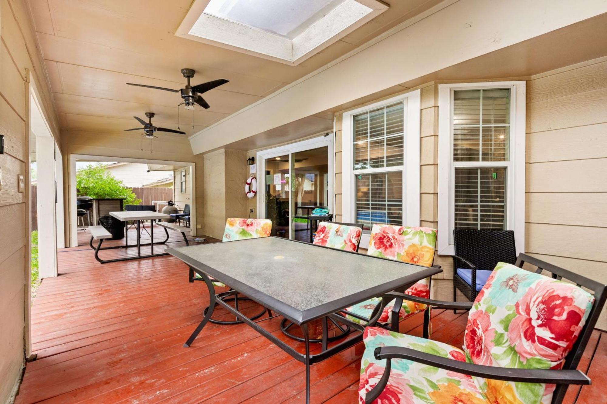 Spacious 4 Bedroom With Pool-minutes To Seaworld! San Antonio