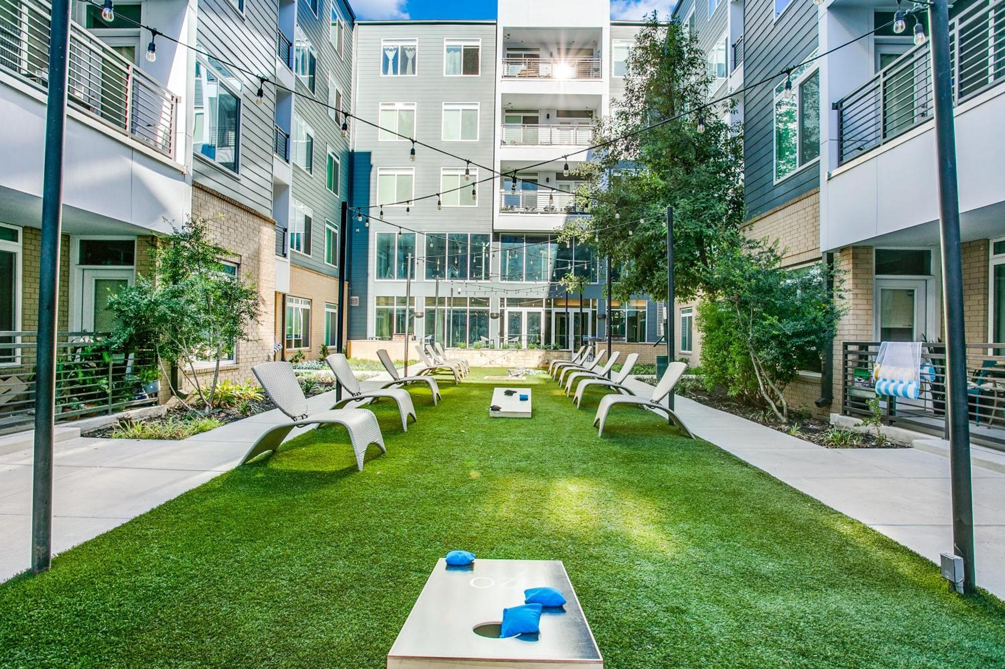 Apartment Luxury Facing Riverwalk Free Parking Pet Friendly Centrally Located